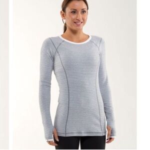 Lululemon Run Turn Around Long Sleeve Heathered Blur Gray Size 6